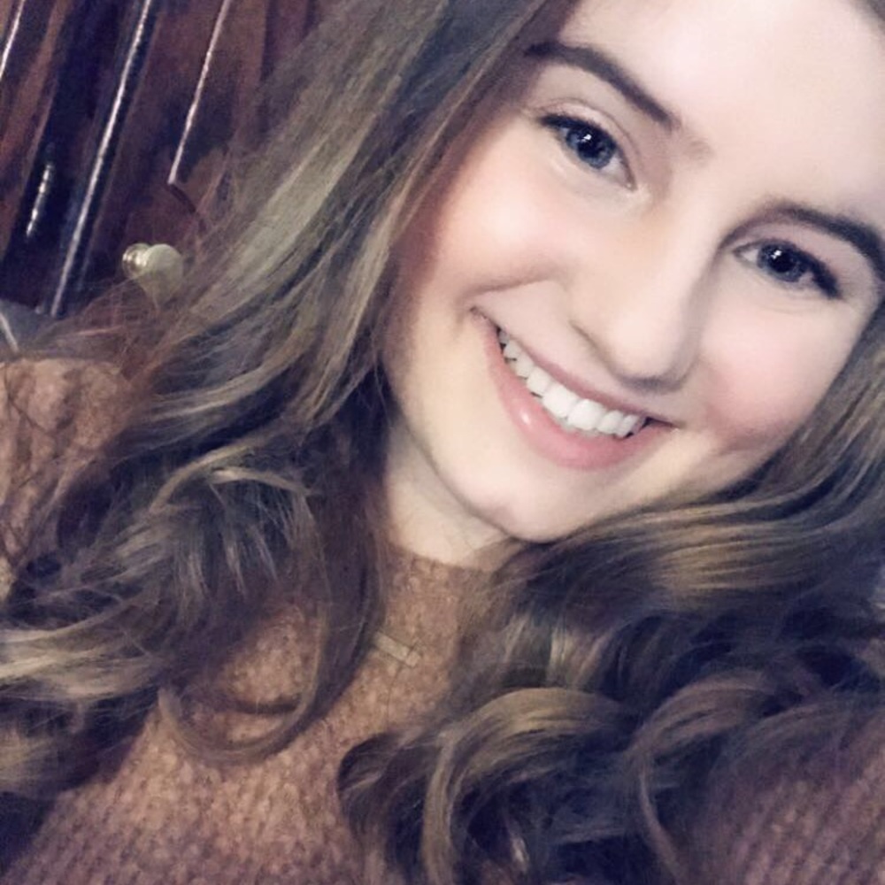Meet your Posher, Carlee